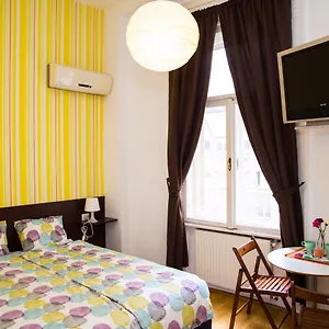 sunflower-aparthotel.inbudapesthotels.com/
